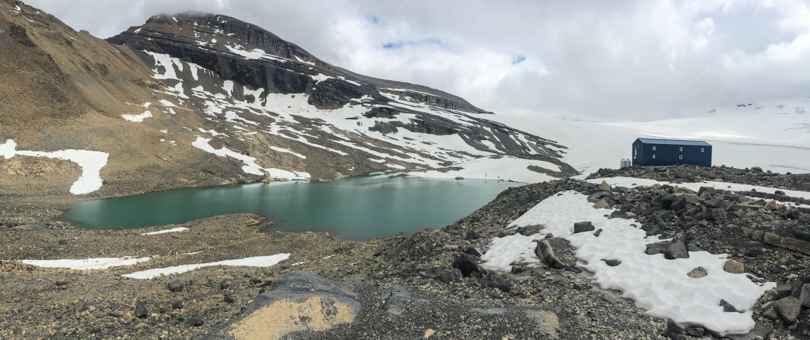 The Peyto Hut (2500 m): our home for 2 nights