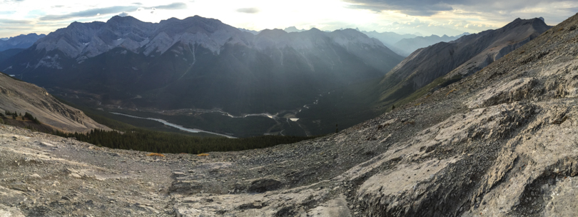 There are breathtaking views from Ha Ling with minimal (though strenuous) effort