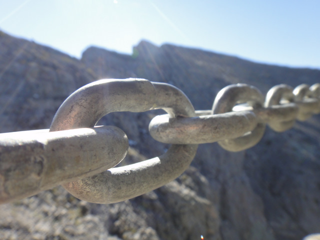 The ‘safety’ chain on the way to the summit of Yamnuska