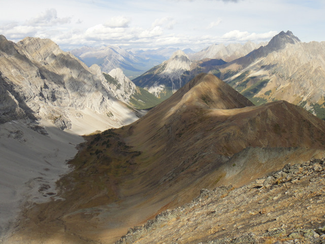 Pocaterra Ridge- we conquered you!