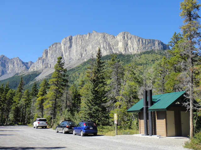 View of Yamnuska from the parking lot