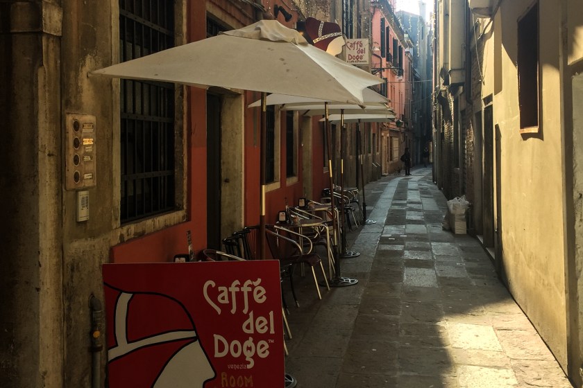 Have breakfast at Caffé del Doge